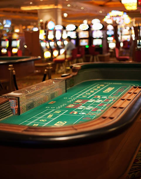Texas Poker table interface on sultan4d login showing player positions and betting controls